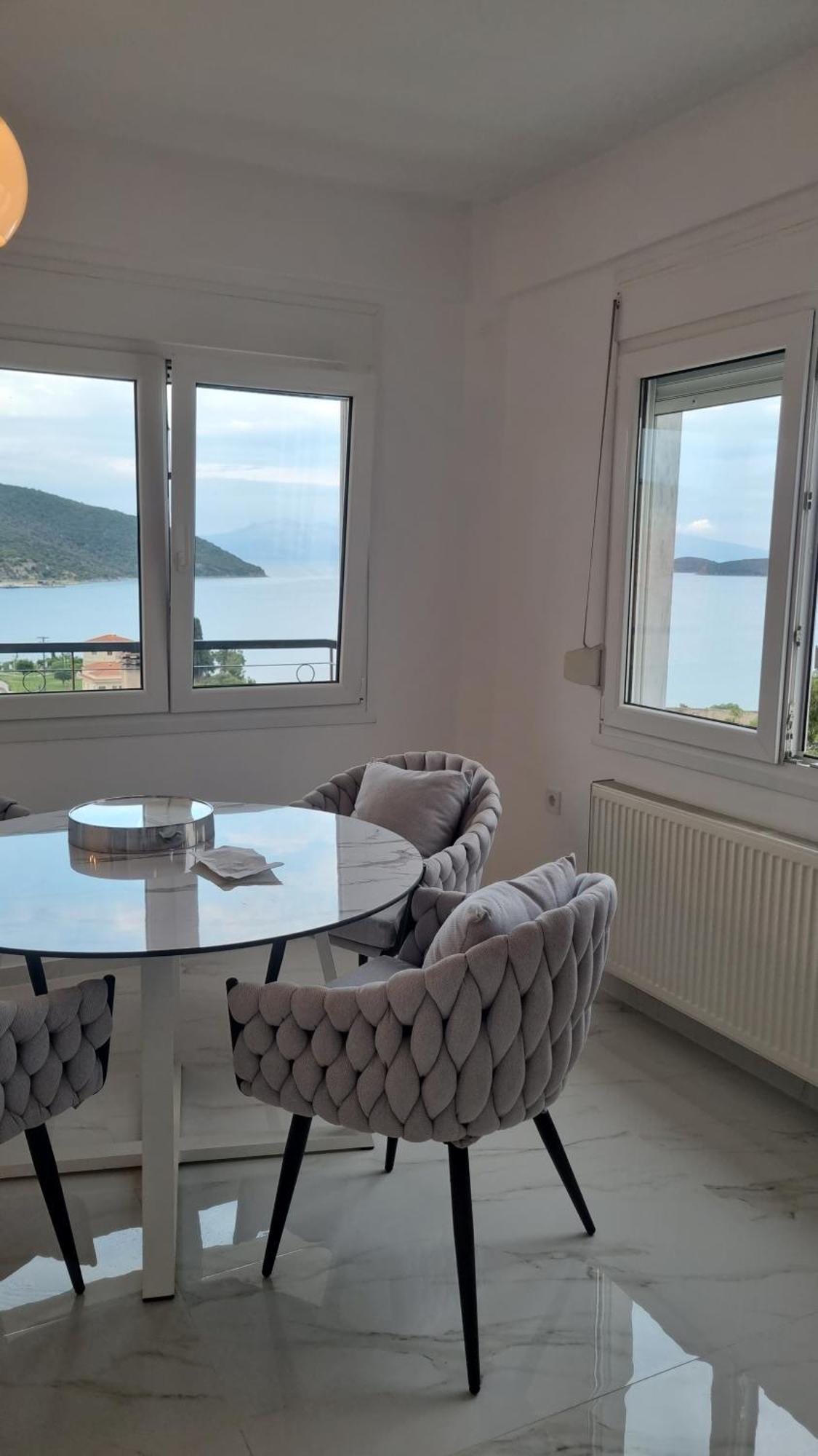 Ellis-Suites Nea Peramos Kavala Экстерьер фото