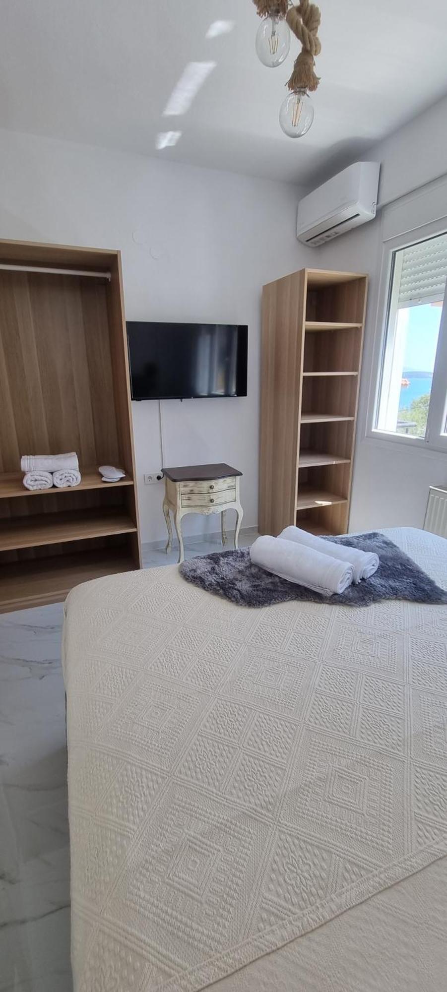 Ellis-Suites Nea Peramos Kavala Экстерьер фото