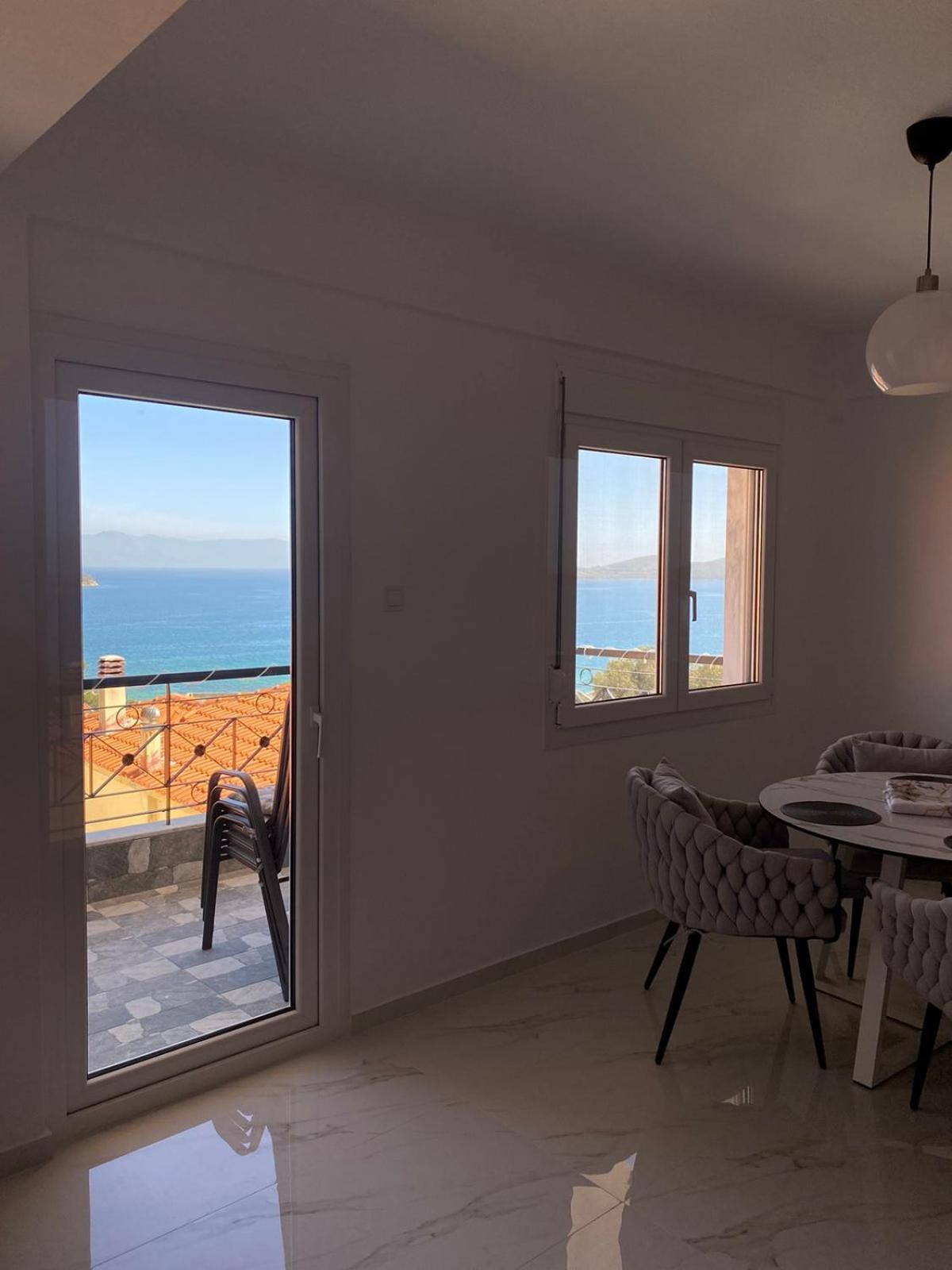 Ellis-Suites Nea Peramos Kavala Экстерьер фото